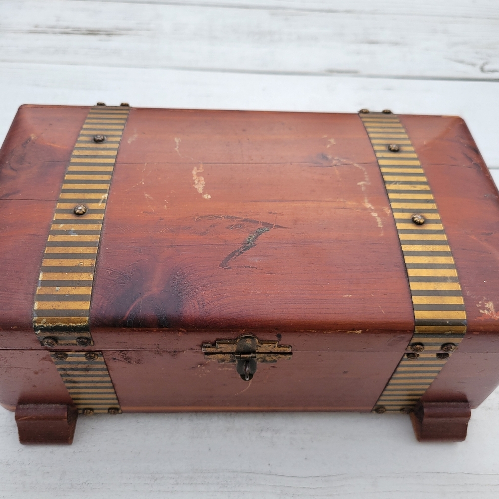 Vintage Treasure Chest ~ Antique? ~ Handmade Wood Box ~ Metal Accents ~ Cedar? - Picture 1 of 16